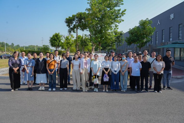 教师发展中心组织开展新进教职工暑期赴雅迪重庆基地（第二轮）实践与调研工作