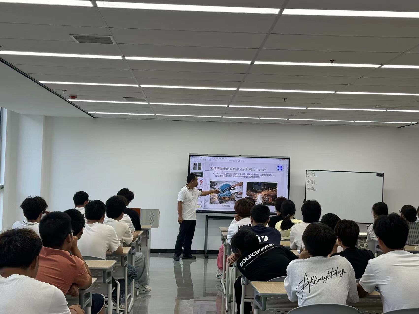严把教学质量第一关 —— 我院开展教学检查工作