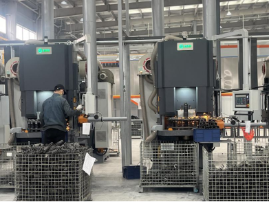 校企联动探新知，赋能教学启新程——智能制造学院赴名震集团调研工装夹具设计与制造