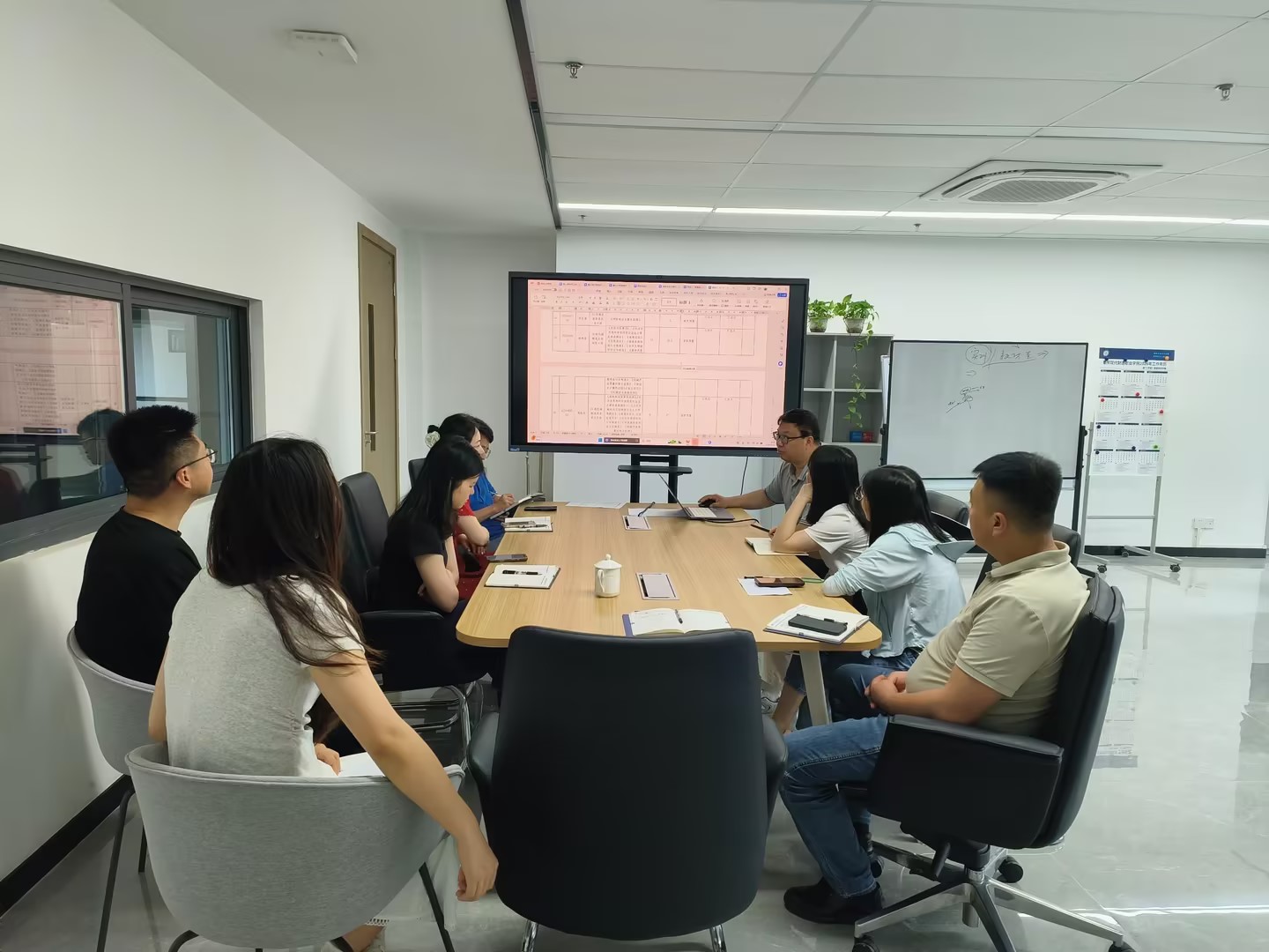 智能制造学院召开学业预警帮扶工作推进会 —多措并举、协同发力，让预警成为学生成长的“转折点”