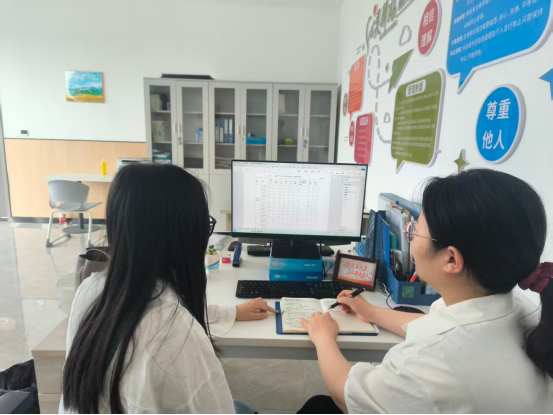 心理教研室开展新学期开学备课研讨活动
